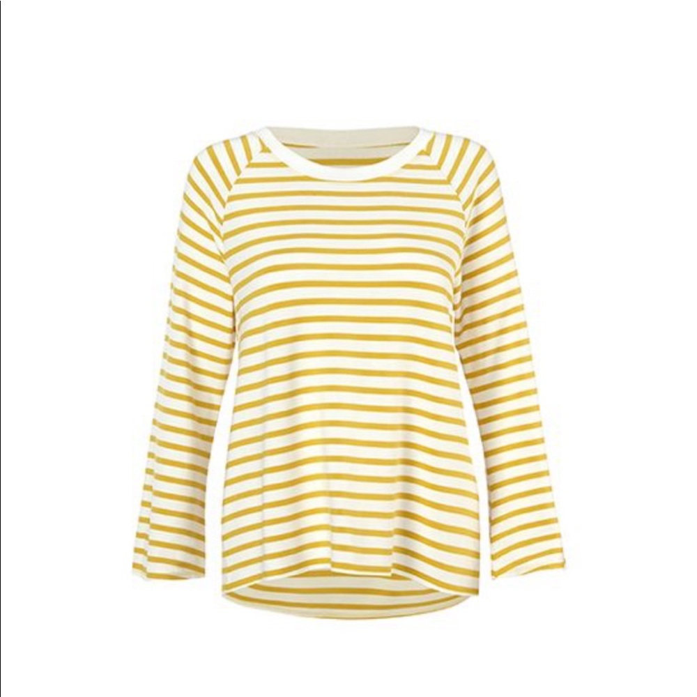 CAbi Spring 2021 NWT Standard Sweatshirt Medium